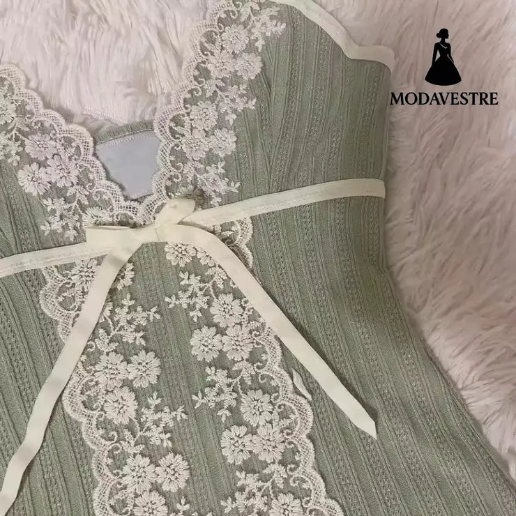 Green Lace Trim Spaghetti Strap Top – Sweet Slim Fit Cami