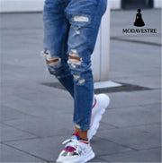 Hole men’’s jeans