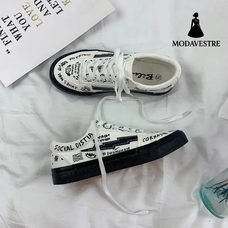 Japanese Little White Shoes Women’s Spring Canvas Shoes