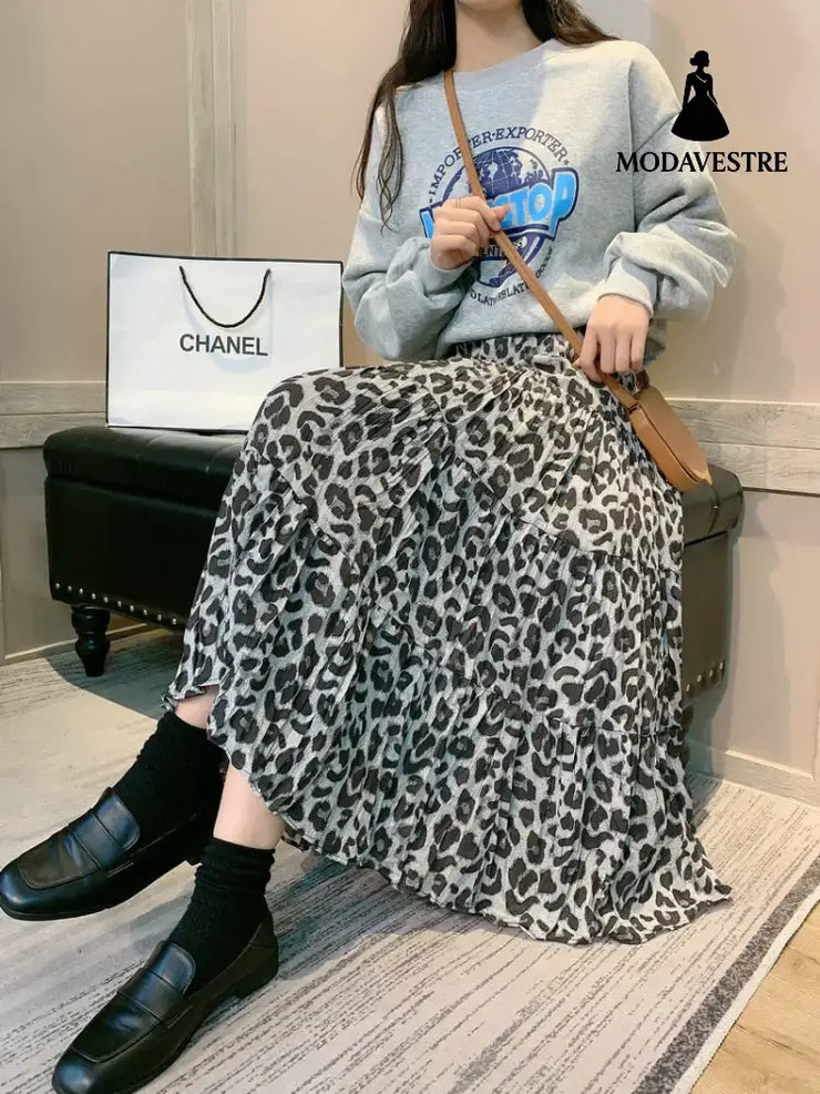 Long skirt casual skirt pleated skirt