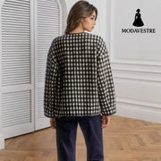 Metal Buckle Decorative Round Neck Hemming Shorts Jacket Jacket