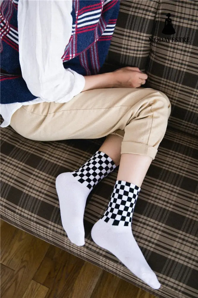 Plaid Checkered Skateboard Socks – Street Style Women’s Crew Socks - MODAVESTRE